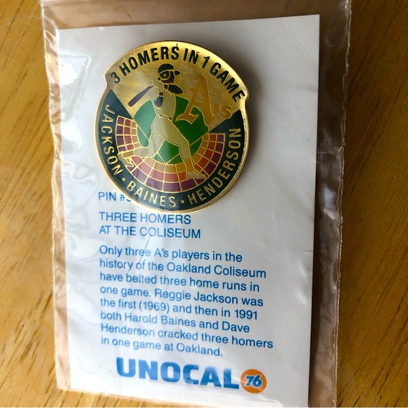 Vintage Pin - Oakland A’s 3 Homers 1 Game - Picture 2 of 2